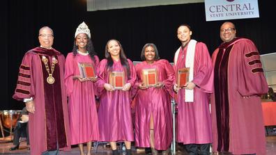 central state university outstanding senior scholars raven golliday, baijing zinnerman, laketa wright and daquan neal with the president and provost of central state university